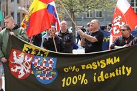 Rušný 1. máj v Brně, střetu nacionalistů a jejich odpůrců zabránily kordony těžkooděnců