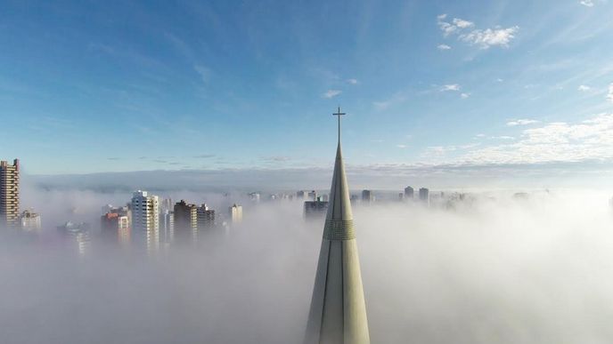 1. místo v kategorii Místa a vítěz Ceny popularity: Above the mist (Ricardo Matiello) 1. místo v kategorii Místa a vítěz Ceny popularity: Above the mist (Ricardo Matiello)