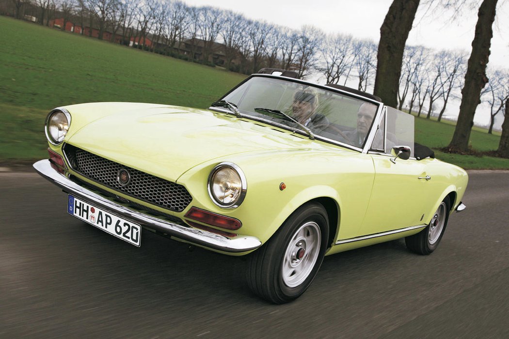 92: Fiat 124 Spider