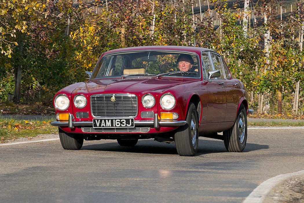 20: Jaguar XJ