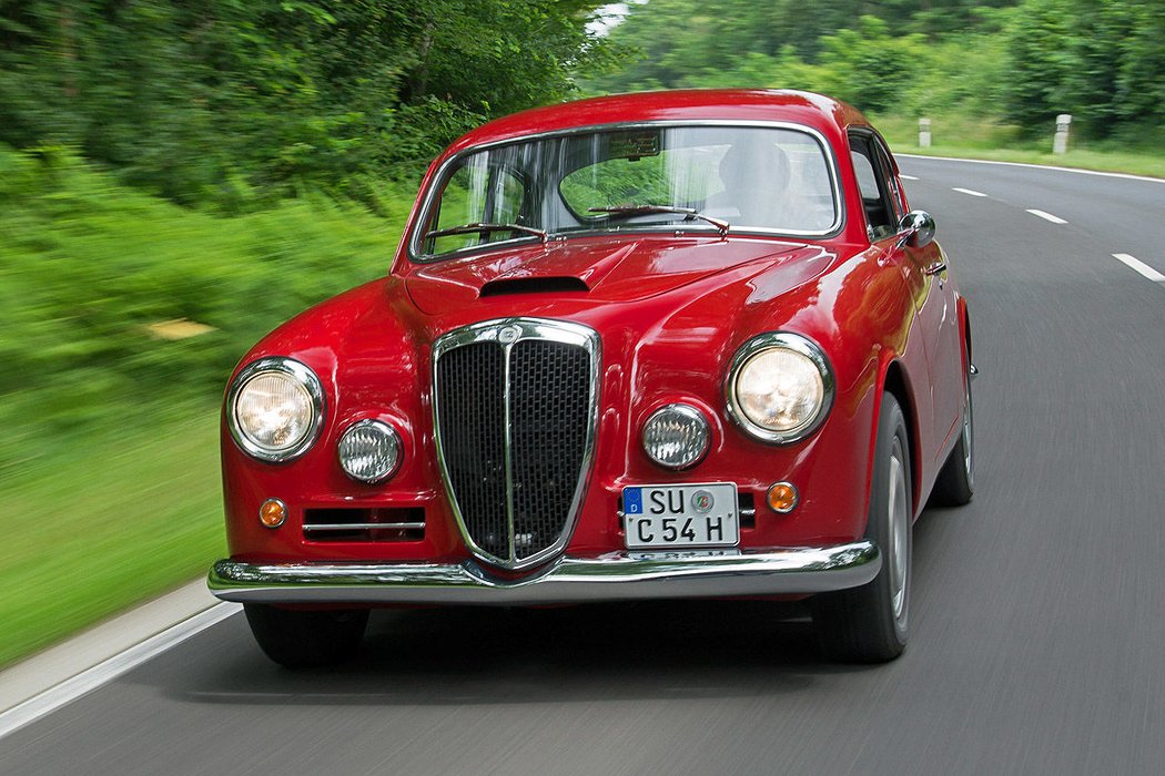 17: Lancia Aurelia GT