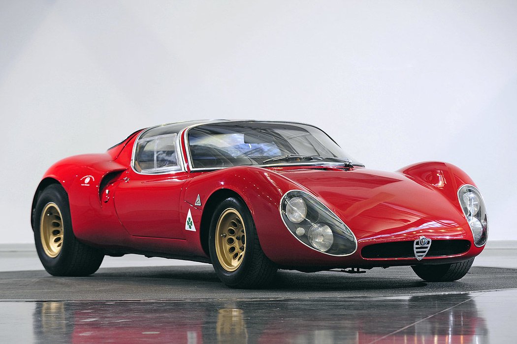 10: Alfa Romeo Tipo 33 Stradale