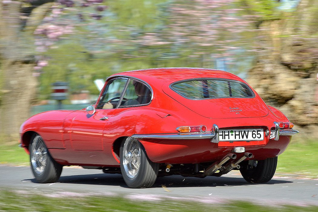 1: Jaguar E-Type