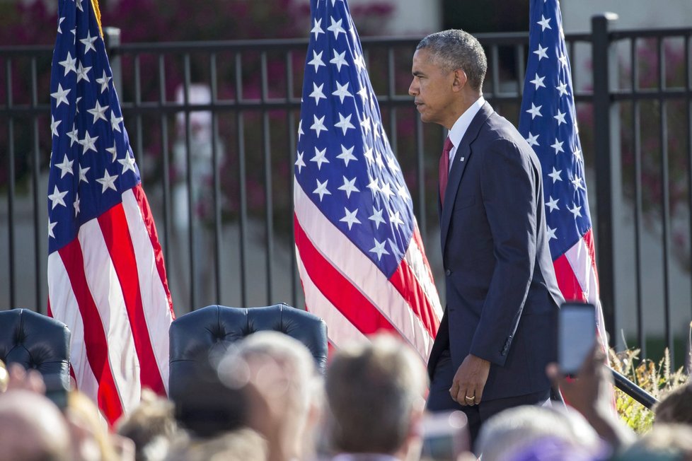 Americký prezident Barack Obama uctil památku 11. září v Pentagonu.