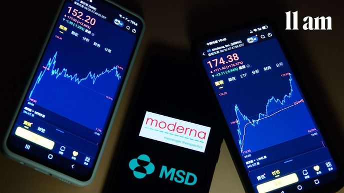 Klinické testy kombinované mRNA vakcíny společností Moderna a MSD prokázaly snížení rizika návratu melanomu nebo úmrtí o 50 procent. Po oznámení výsledků testů zaznamenaly akcie obou farmaceutických společností minulý týden výrazný růst. Klinické testy kombinované mRNA vakcíny společností Moderna a MSD prokázaly snížení rizika návratu melanomu nebo úmrtí o 50 procent. Po oznámení výsledků testů zaznamenaly akcie obou farmaceutických společností minulý týden výrazný růst.