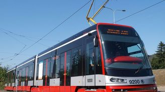 Problémy s plzeňskými tramvajemi nekončí, Praha hlásí další závady