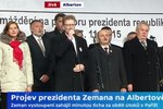V roce 2015 slavil Miloš Zeman 17. listopad veřejně, na jednom pódiu se sešel i s islamofobem Martinem Konvičkou