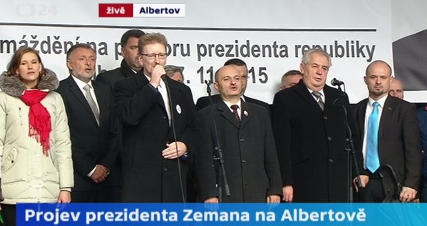 Čaputová položila věnec na Národní třídě, slavit bude se Zemanem. Kam vyrazí 17. listopadu Babiš?