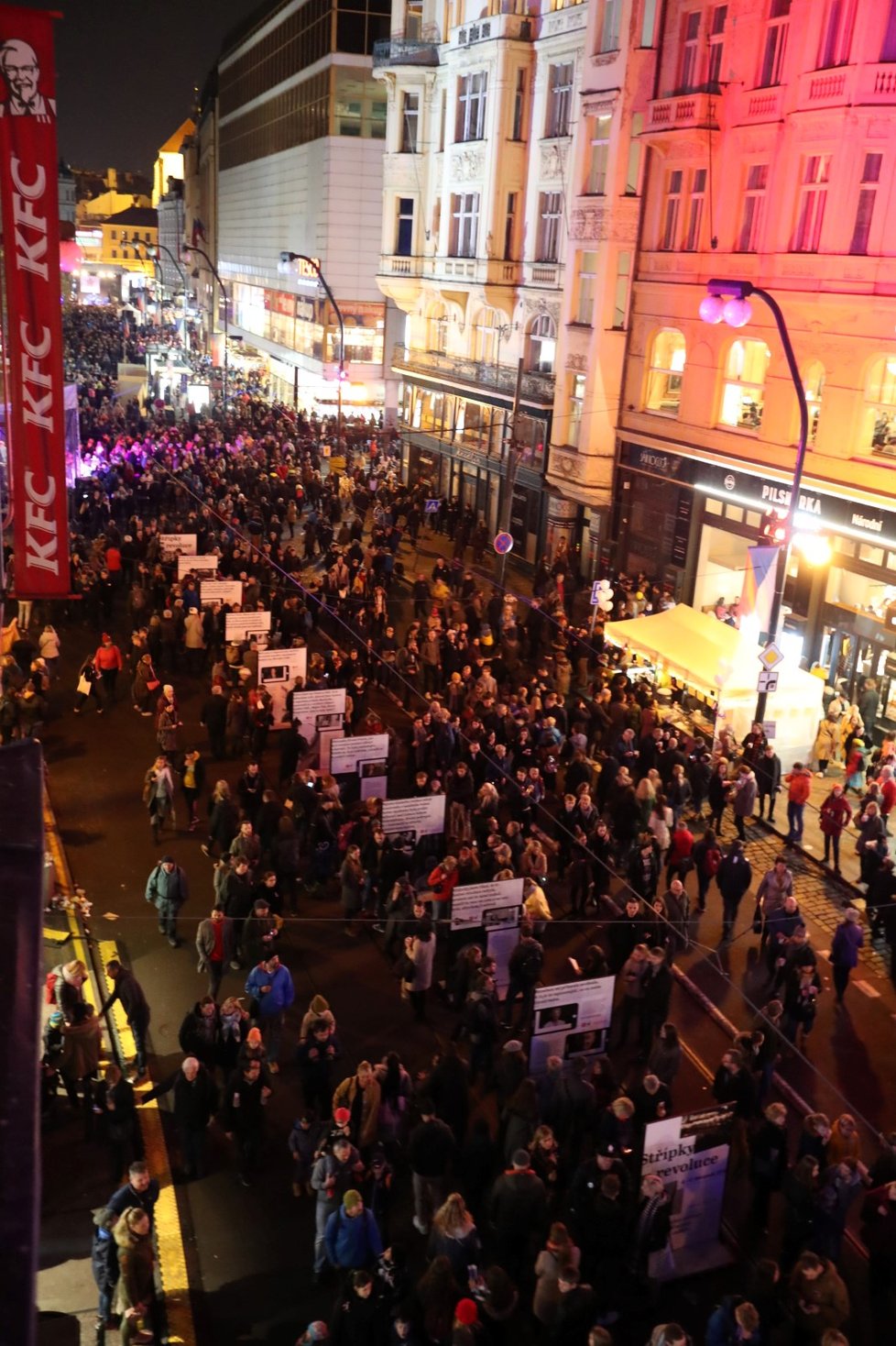 Národní třída během 30. výročí sametové revoluce 17. 11. 2019