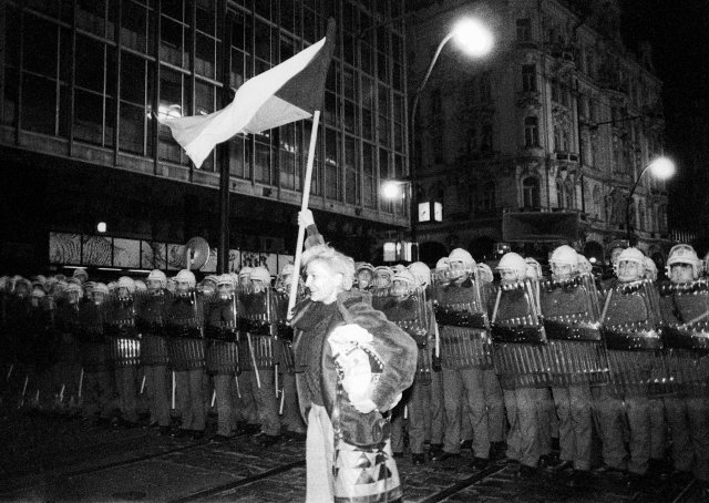 Česko si připomíná výročí 17. listopadu 1989.