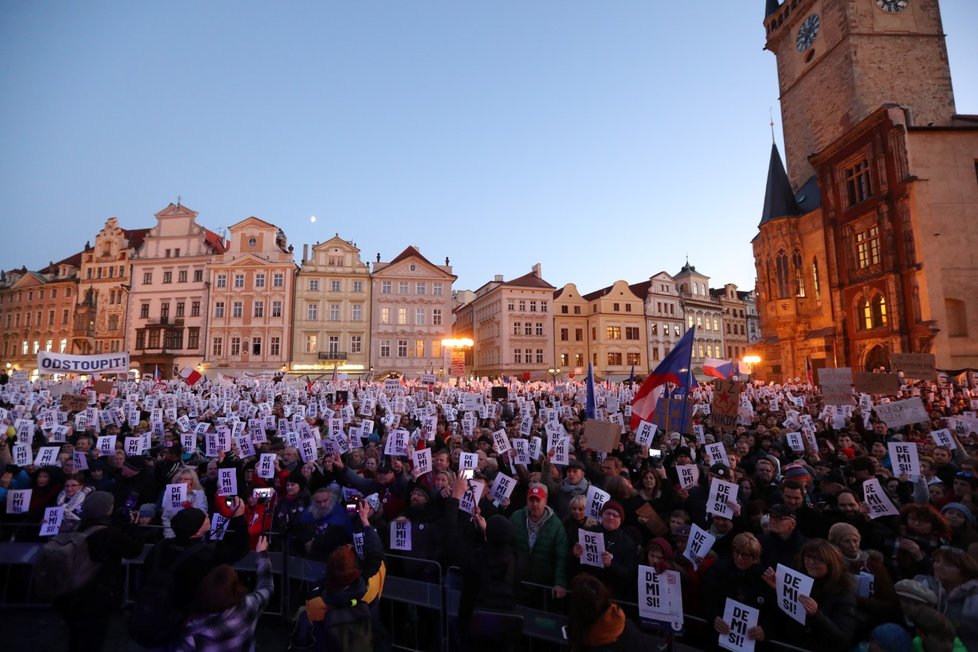 Demonstrace proti Andreji Babišovi při výročí 17. listopadu v Praze (17. 11. 2018)