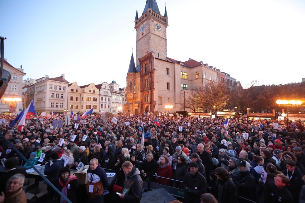 Demonstrace při výročí 17. listopadu v Praze (17.11.2018)