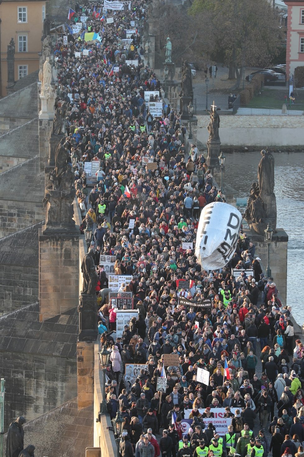 Protibabišovská demonstrace v Praze. (17.11.2018)