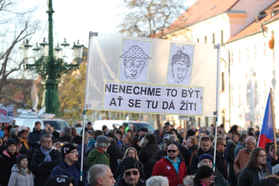 Protesty k výročí 17. listopadu v Praze (17.11.2018)