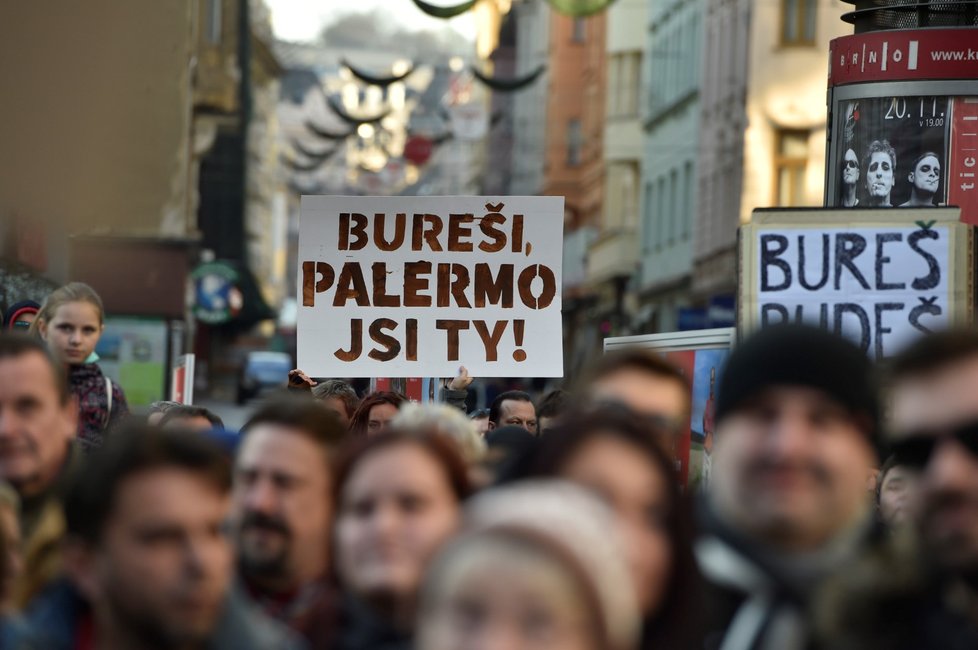 Protesty k výročí 17. listopadu v Praze. (17.11.2018)