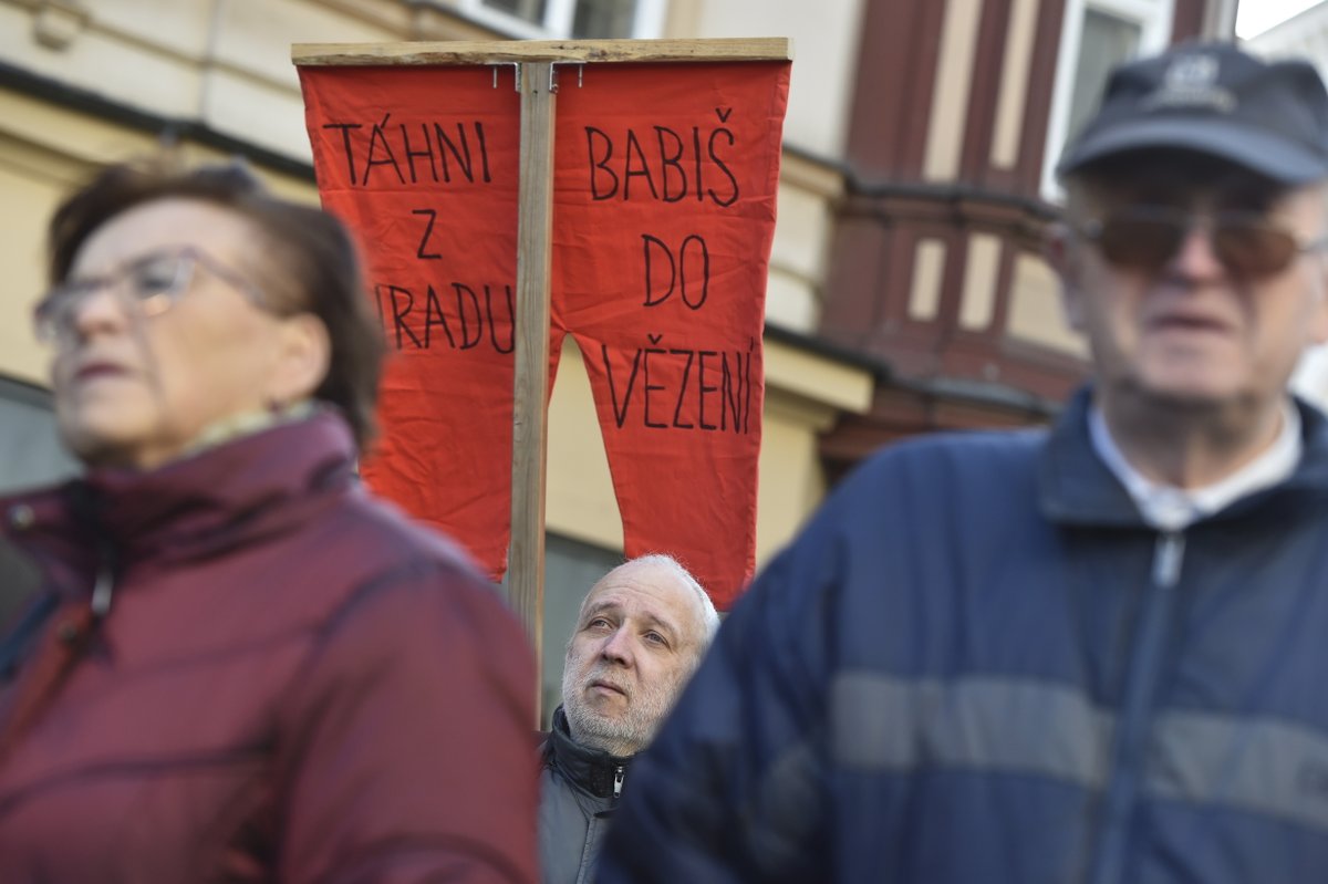 Proti Andreji Babišovi protestovali 17. listopadu 2018 i lidé v Brně