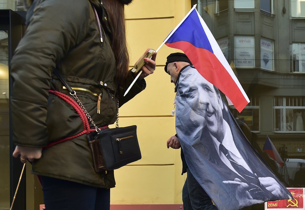 Protibabišovská demonstrace na pochodu Prahou (17.11.2018)