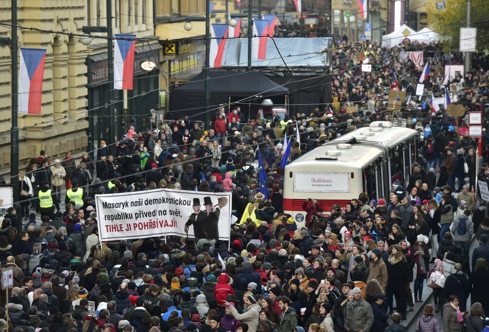 Protibabišovská demonstrace v Praze. (17.11.2018)