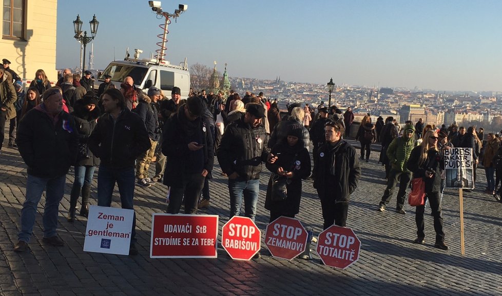 Protibabišovská demonstrace ze 17. listopadu 2018 v Praze