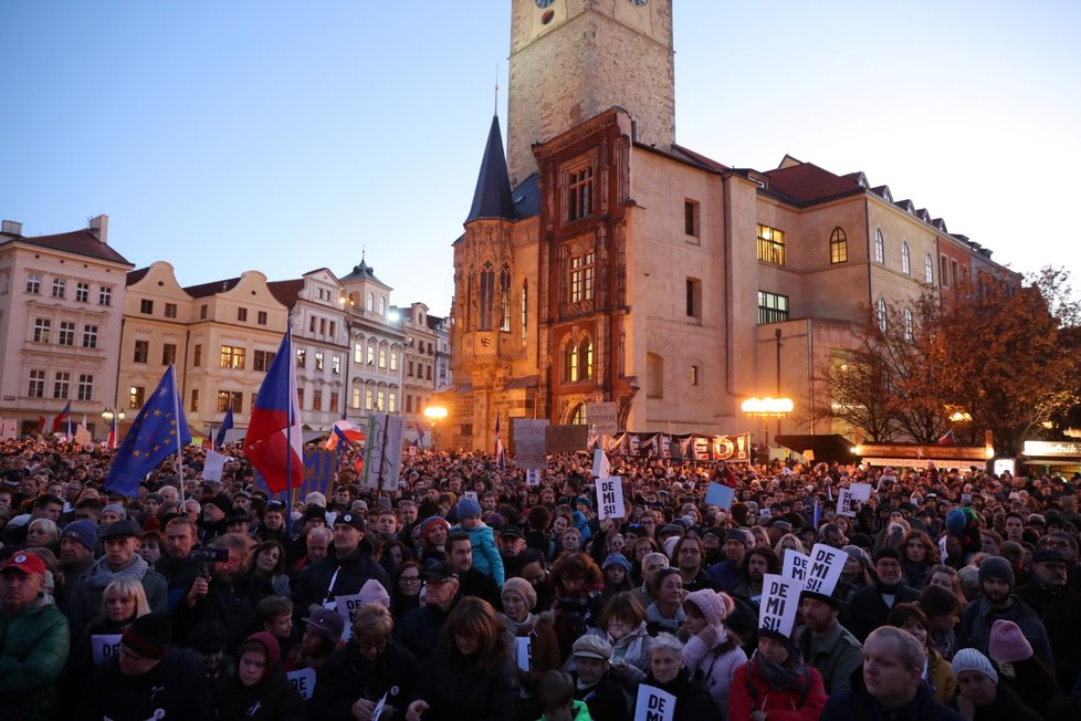 Protesty proti Andreji Babišovi k výročí 17. listopadu v Praze (17. 11. 2018)