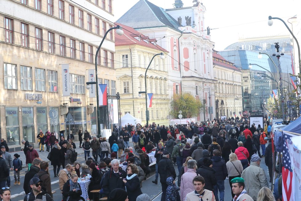 Národní třída ke dni výročí 17. listopadu