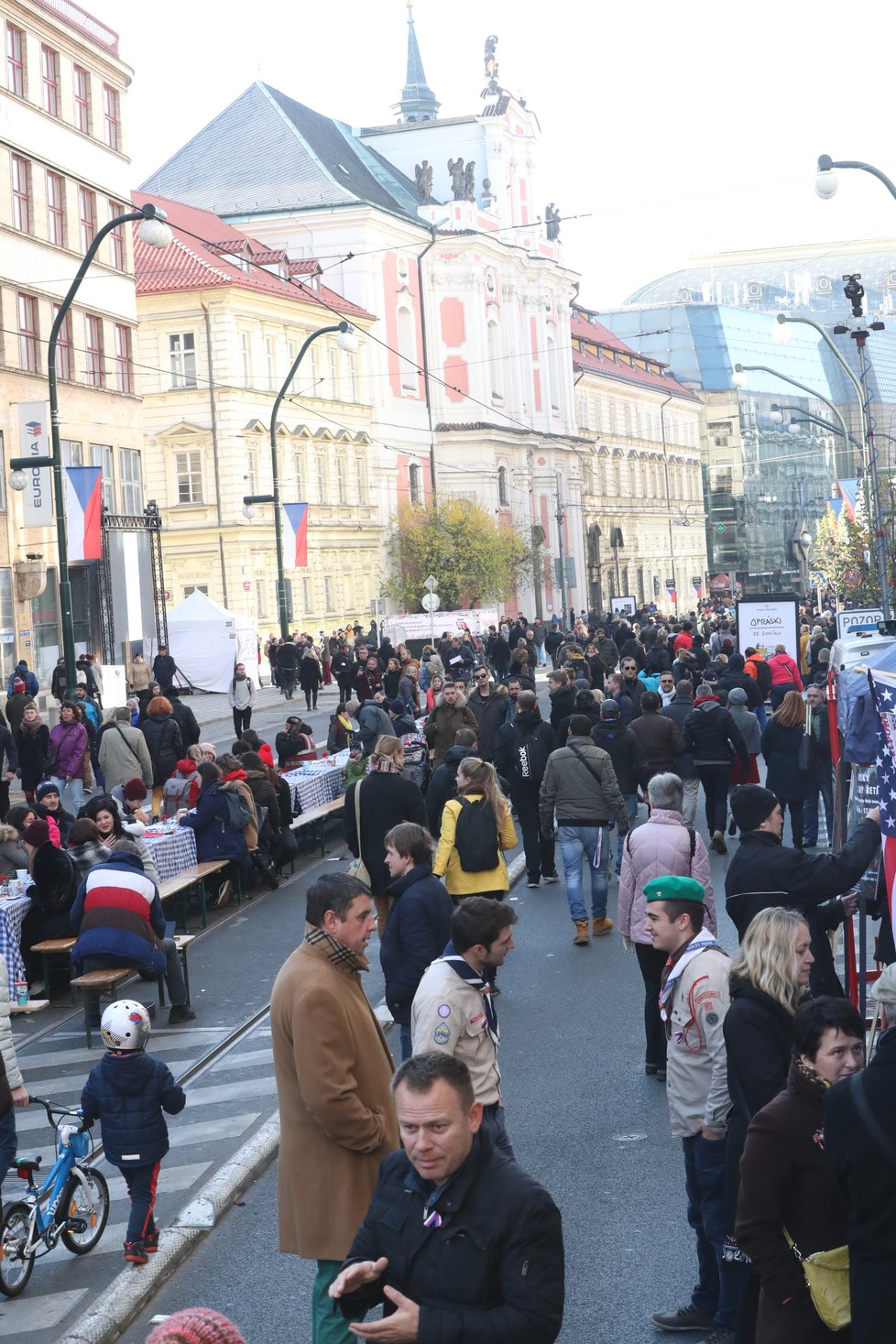 Národní třída ke dni výročí 17. listopadu