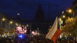 17. listopad v centru Prahy slavilo 40 tisíc lidí, tvrdí operátor. Policie mlčí