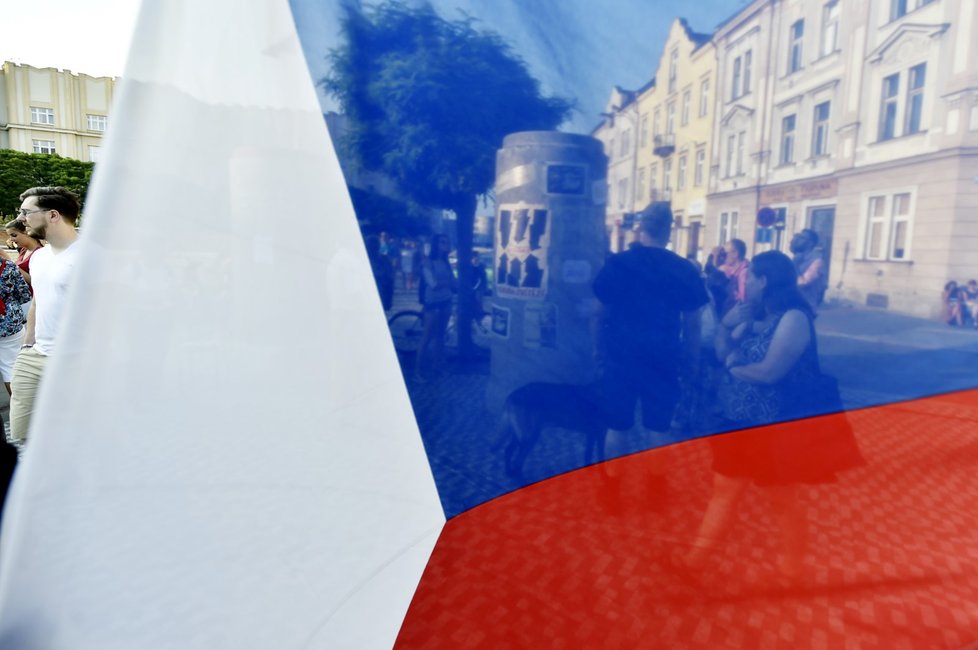 Univerzita Hradec Králové uspořádala 21. srpna 2018 na hradeckém Masarykově náměstí Happening Srpen 68’, který připomněl vpád okupačních vojsk z 21. srpna 1968.