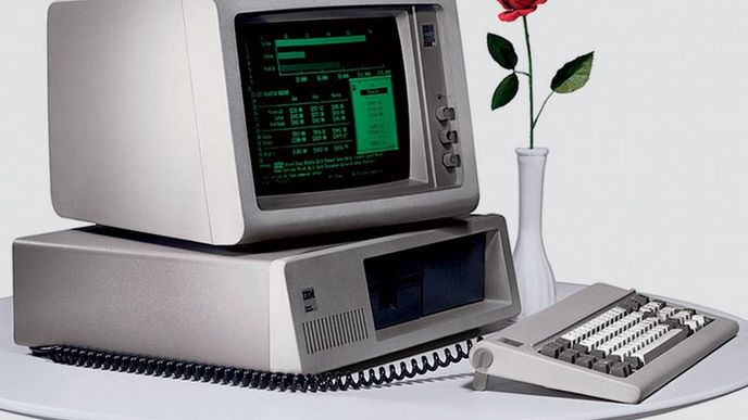 1981: Osobní počítač IBM. Není to krása?