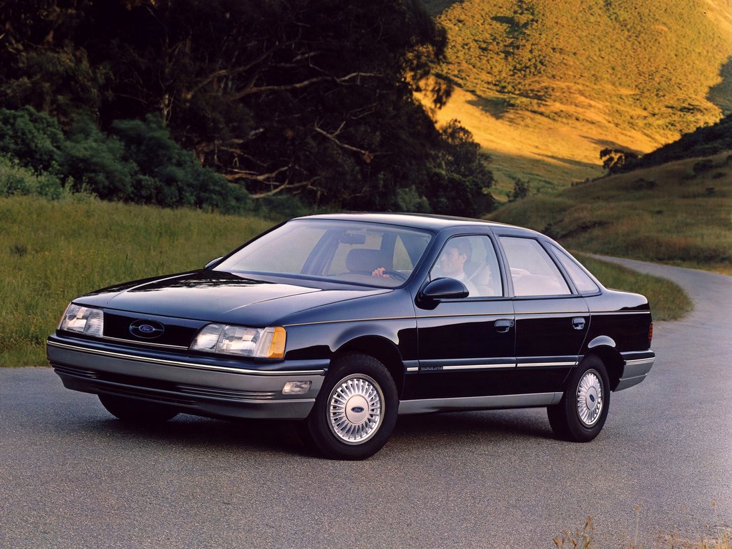 1985 Ford Taurus