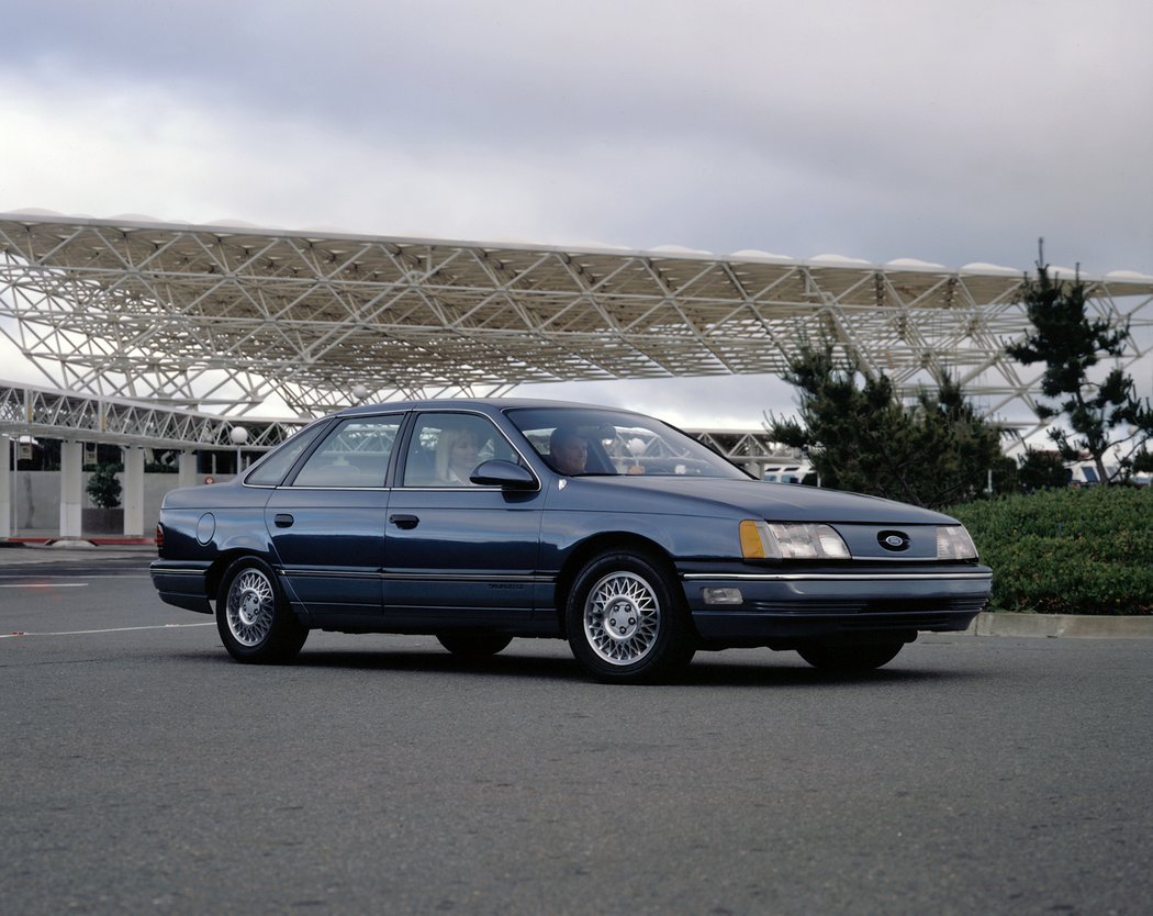 1985 Ford Taurus