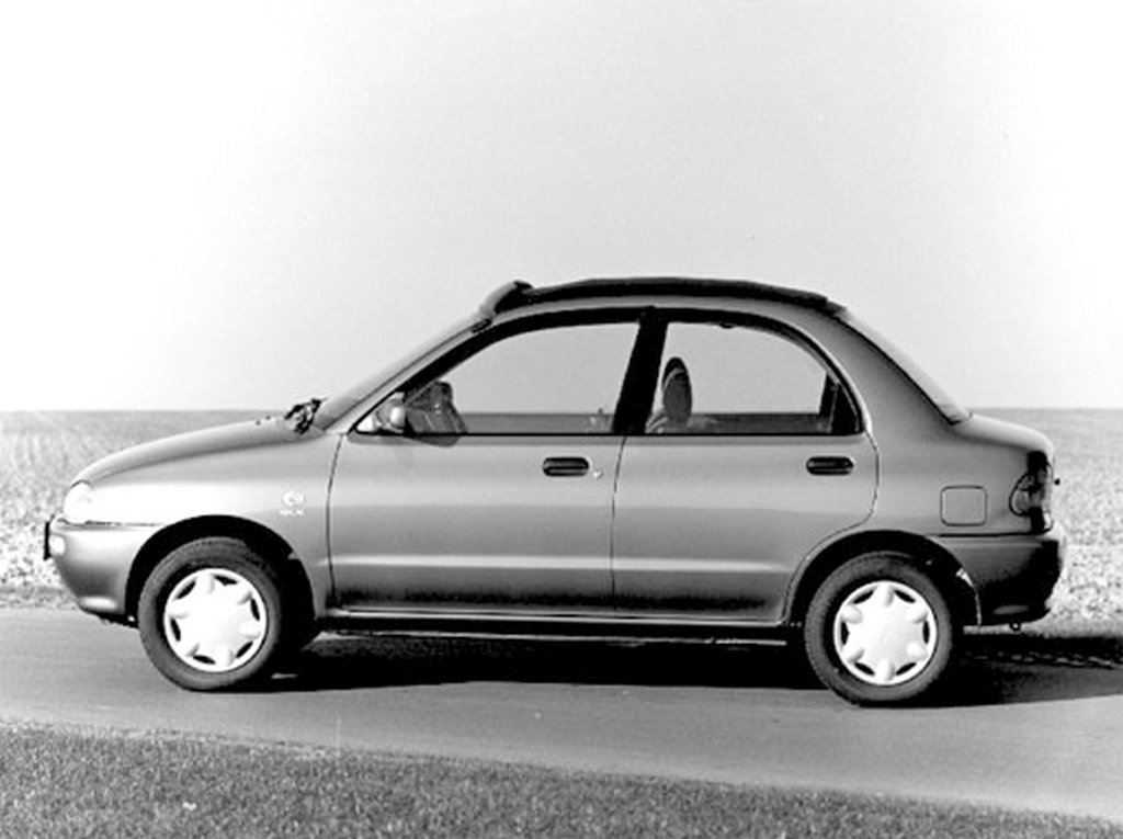 1991 Mazda 121