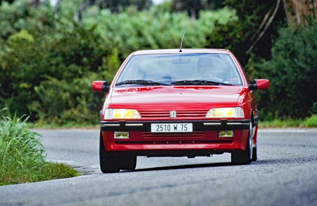 1993 Peugeot 405 T16