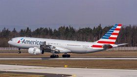Cestující na dvou letech společnosti American Airlines z Evropy do Filadelfie záhadně onemocněli (ilustrační foto)