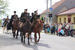 Jižní Morava si připomíná konec 2. světové války. Poukazuje na oběti lidské i zvířecí, zejména koní. Připomínkový jízda začala v Hruškách na Břeclavsku a skončí v Brně.