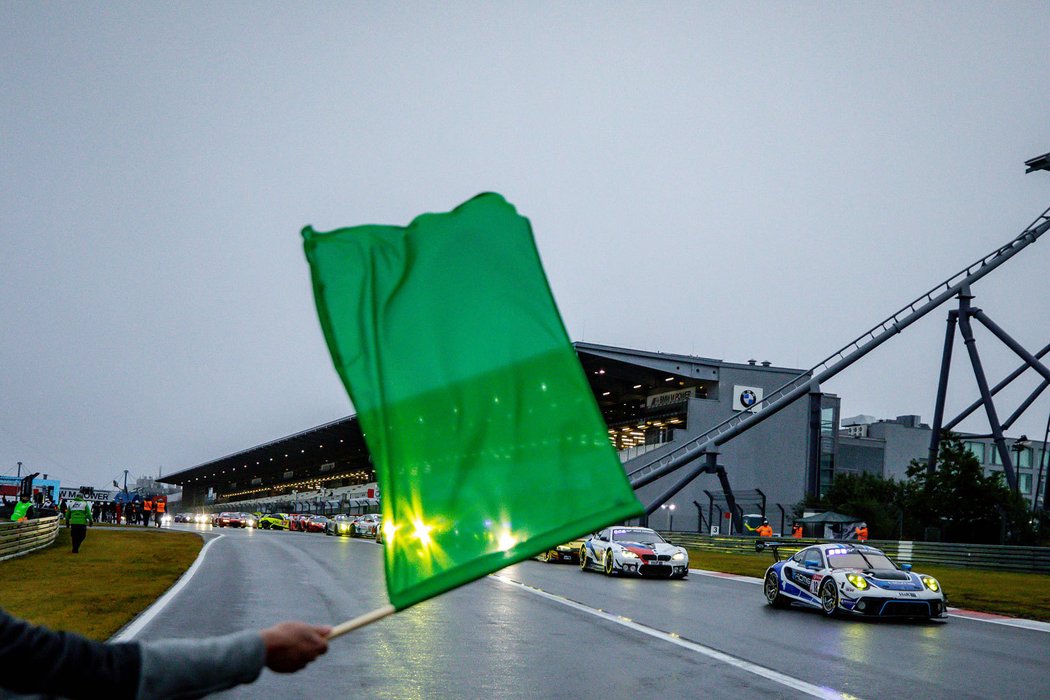 24 hodin Nürburgringu týmu Porsche