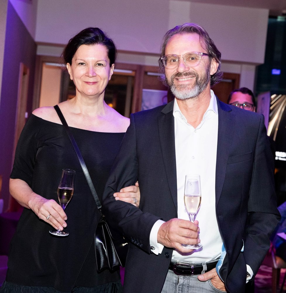 25 let v AAA, Hotel Hilton: Návrhářka Tatiana Kovaříková s manželem
