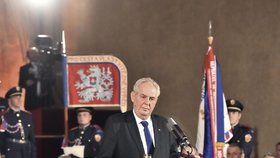 Předávání vyznamenání na Hradě: Miloš Zeman (28. 10. 2016)