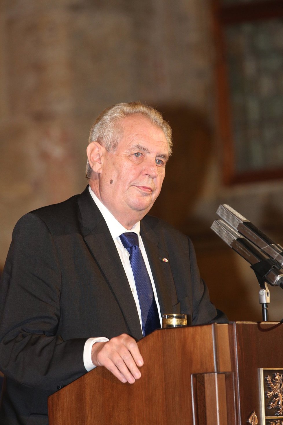 Předávání státních vyznamenání: Miloš Zeman (28. 10. 2016)
