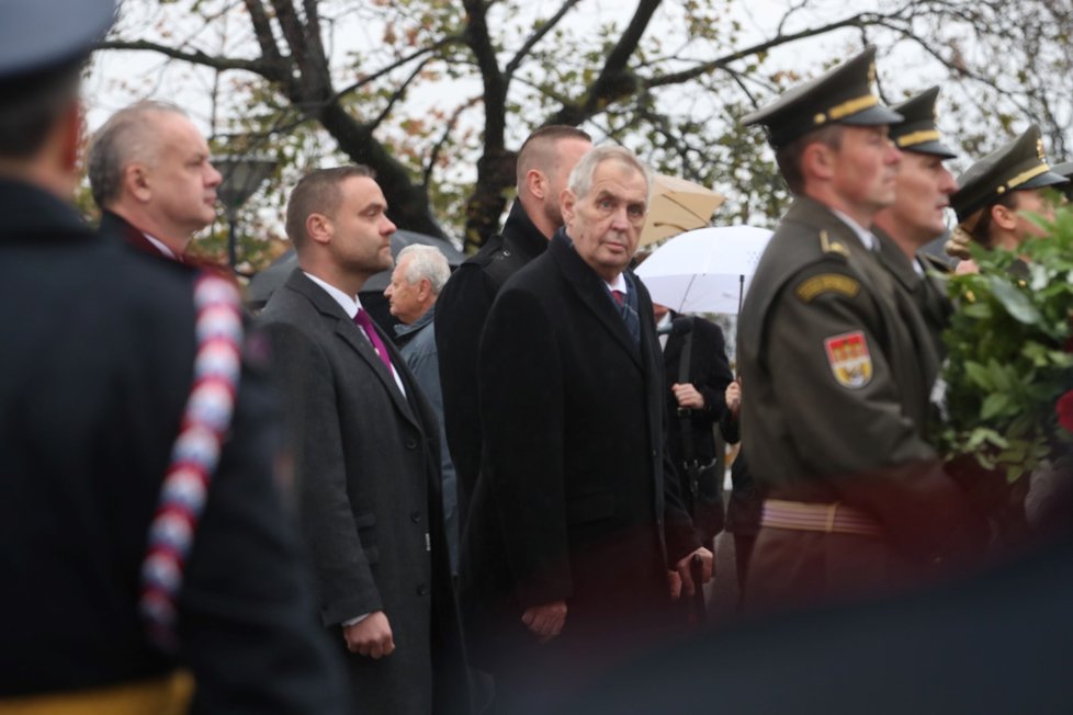 Miloš Zeman na pietním aktu na Vítkově ke 100. narozeninám republiky