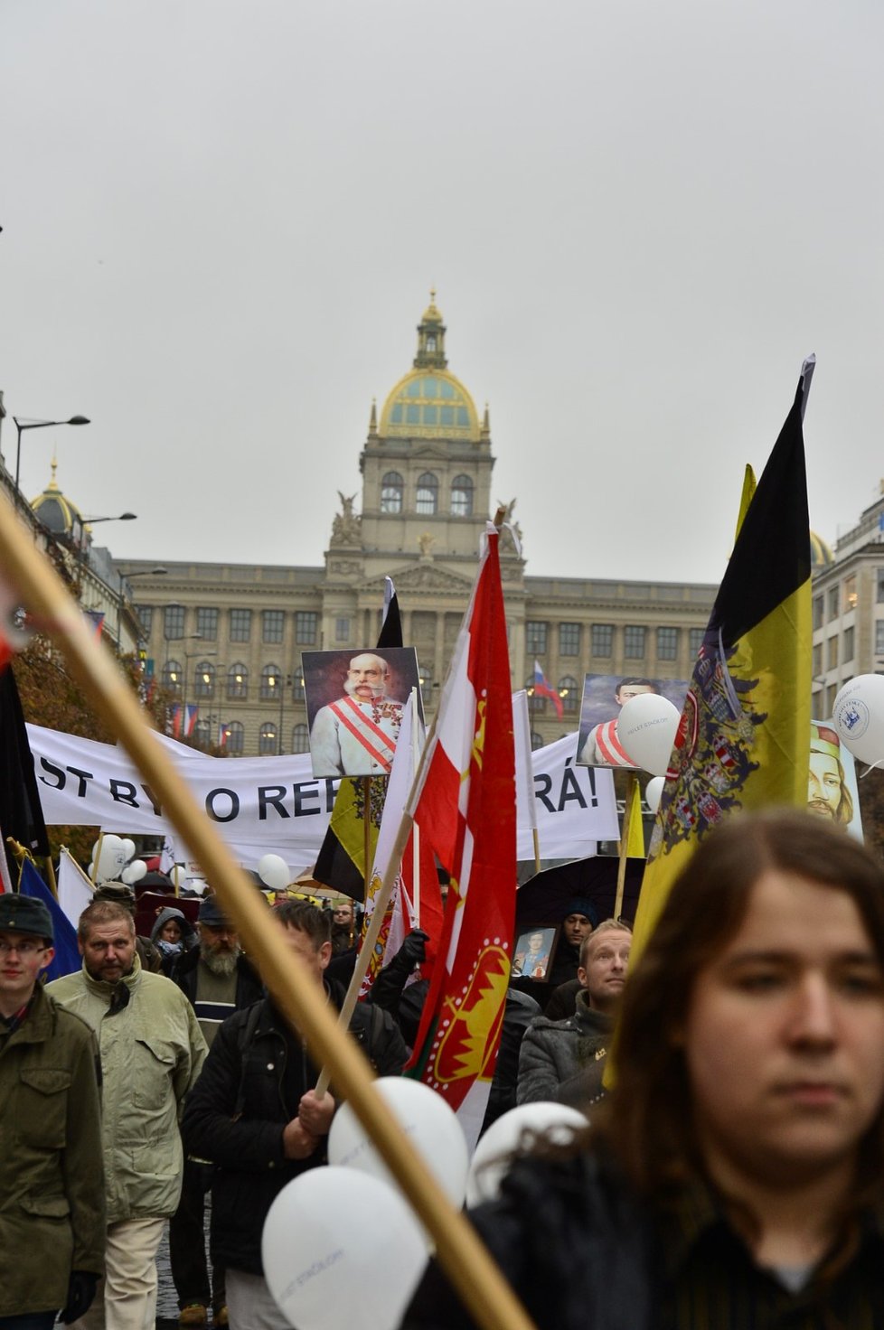 V Praze proběhl pochod za monarchii (28.10.2018)