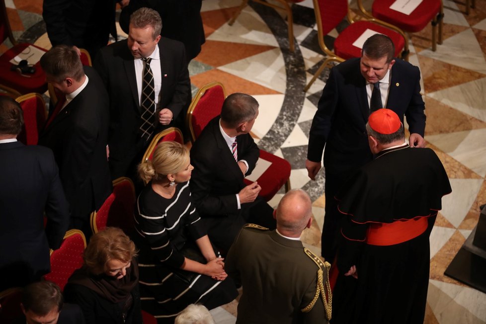 Kardinál Dominik Duka a premiér Andrej Babiš s manželkou