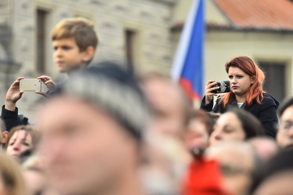 Slavnostní přísaha vojáků Armády České republiky při příležitosti svátku Dne vzniku samostatného československého státu 28. října na Hradčanském náměstí v Praze