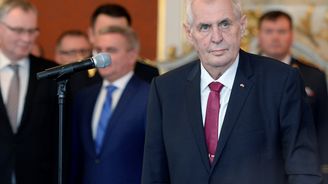 Prezident Zeman není vážně nemocen, řekl jeho lékař. Řeči o rakovině odmítá