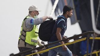 Radek Palata: Migrace potřebuje hráze i pomoc u zdroje Radek Palata: Migrace potřebuje hráze i pomoc u zdroje