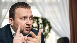 Jurečka kvůli propadu cen navrhne nižší odvody pro zemědělce Jurečka kvůli propadu cen navrhne nižší odvody pro zemědělce