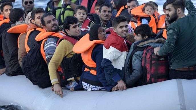 Ilustrační foto migrantů na lodi Ilustrační foto migrantů na lodi
