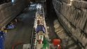 Razicí štít, který vyrazí nejdelší železniční tunel v ČR Razicí štít, který vyrazí nejdelší železniční tunel v ČR