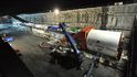 Razicí štít, který vyrazí nejdelší železniční tunel v ČR Razicí štít, který vyrazí nejdelší železniční tunel v ČR