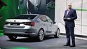 Šéf automobilky Škoda Auto Winfried Vahland představil 2. března v předvečer zahájení ženevského autosalonu ve světové premiéře třetí generaci vozu Škoda Superb. Vůz byl představen v rámci Volkswagen Group Night. Šéf automobilky Škoda Auto Winfried Vahland představil 2. března v předvečer zahájení ženevského autosalonu ve světové premiéře třetí generaci vozu Škoda Superb. Vůz byl představen v rámci Volkswagen Group Night.